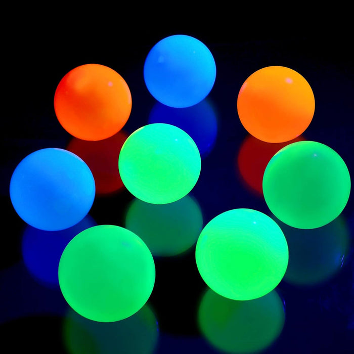 8 Pieces Glowing Sticky Balls